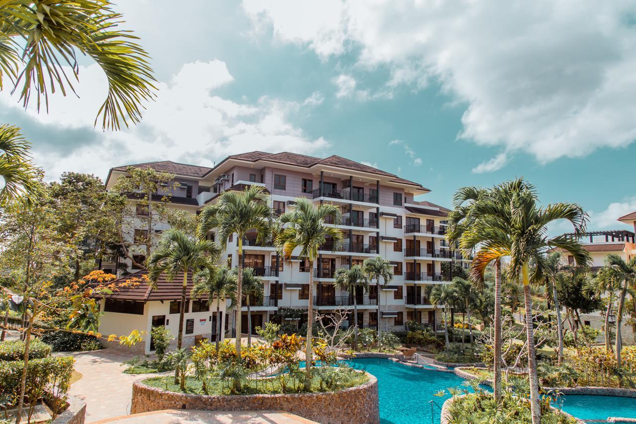 The Serviced Residences At Kasa Luntian Managed By Hii Tagaytay City Esterno foto